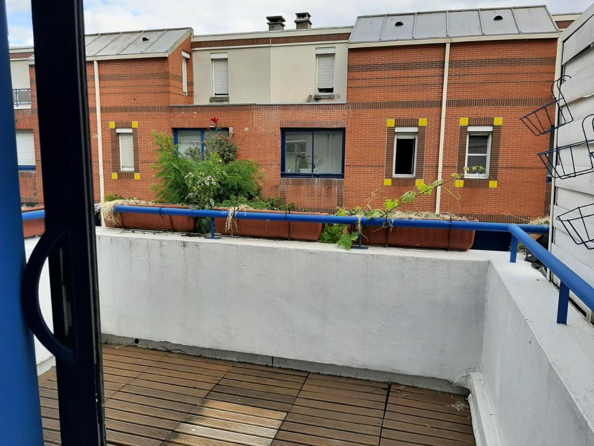 Pratique Et Calme Dans Centre De Evry Daire Courcouronnes Dış mekan fotoğraf